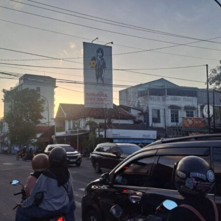 Pameran "Sayangi Teman" karya Digie Sigit di area eks Bioskop Permata, Jalan Sultan Agung, Pakualaman, Yogyakarta