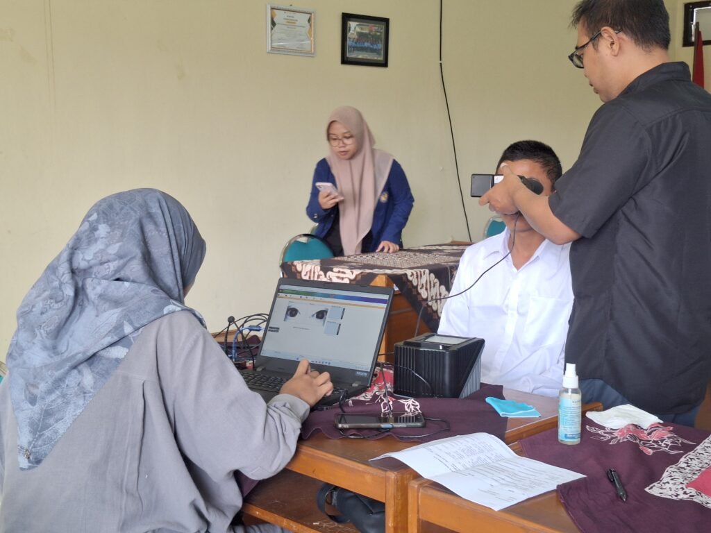 Pembuatan KTP di BPRSR DIY