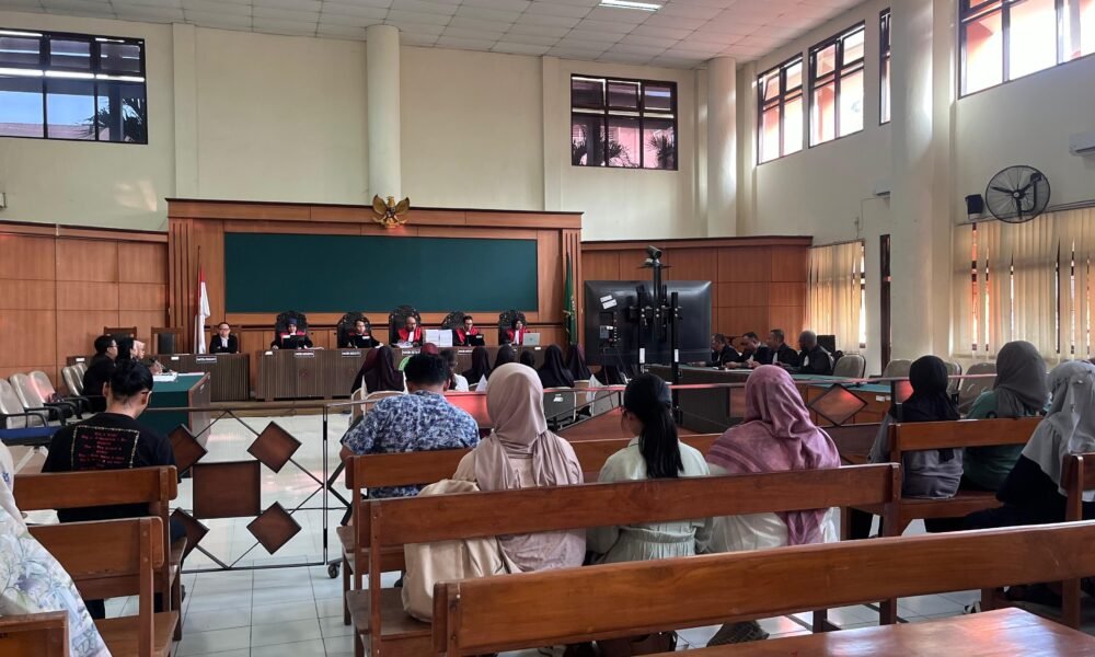 Sidang tuntutan Ketua Yayasan dan 11 Pengasuh Daycare Little Aresha di PN Kota Yogyakarta, Senin (12/10/2026) (Foto: Istimewa)